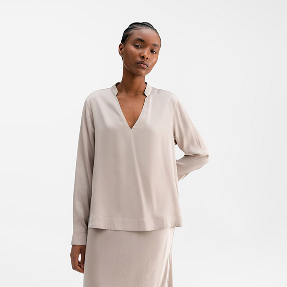 Alice Silk Blouse Griege AHLVAR GALLERY