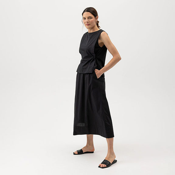Michaela Skirt Black HOLEBROOK