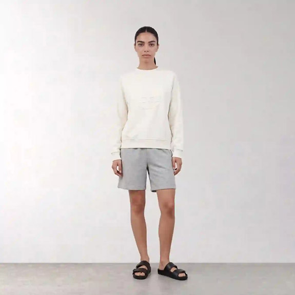 Nuka 11 College Tr�ja Offwhite LEVETE ROOM