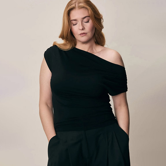 Ruta Top Black VIVEH