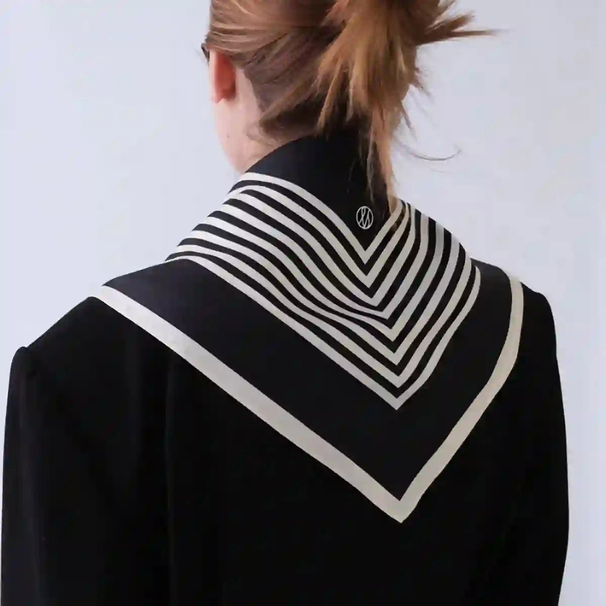 Silk Scarf No.2 Black White LESCARF - bild 3