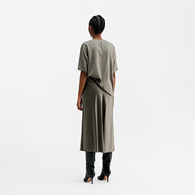 Yoli Silk Blouse Light Military AHLVAR GALLERY - bild 3