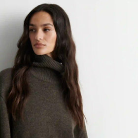 Alpha Knit T-neck Olive COPENHAGEN MUSE - bild 2
