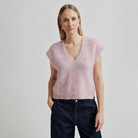 camryn-knit-vest-sepia-rose-second-female.jpg