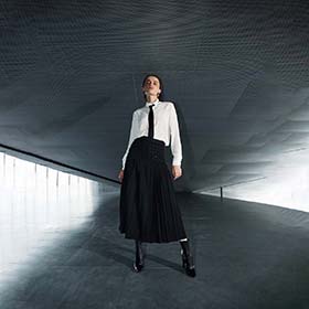 cm-tailor-ring-skirt-black.jpg