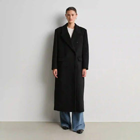 levey-coat-black-second-female.jpg