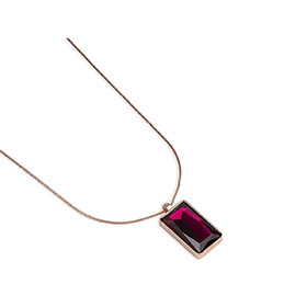 lilian-halsband-wine-pfg-stockholm.jpg