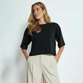 msgamma-cropped-t-shirt-black.jpg
