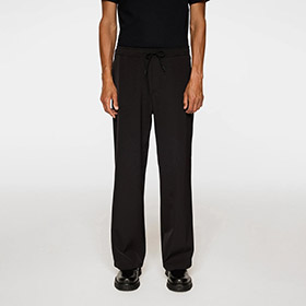 noah-track-pants-black-j.lindeberg.jpg