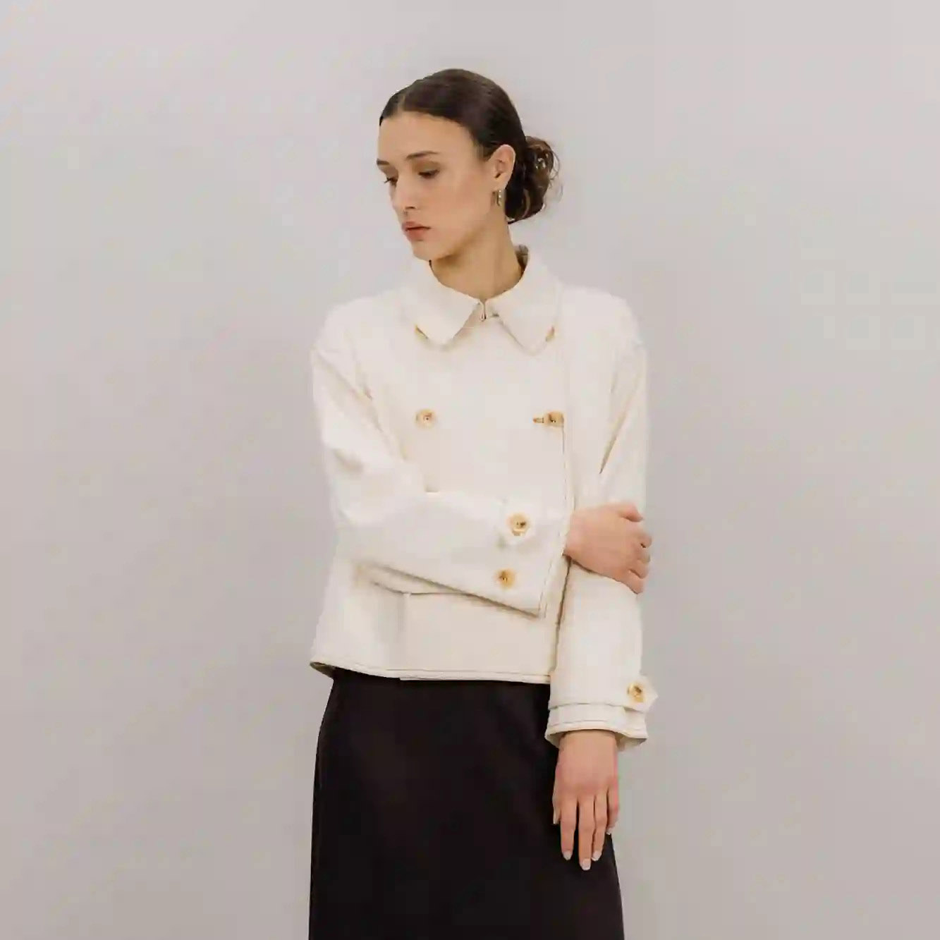sajma-trenchcoat-cream-urban-pioneers.jpg