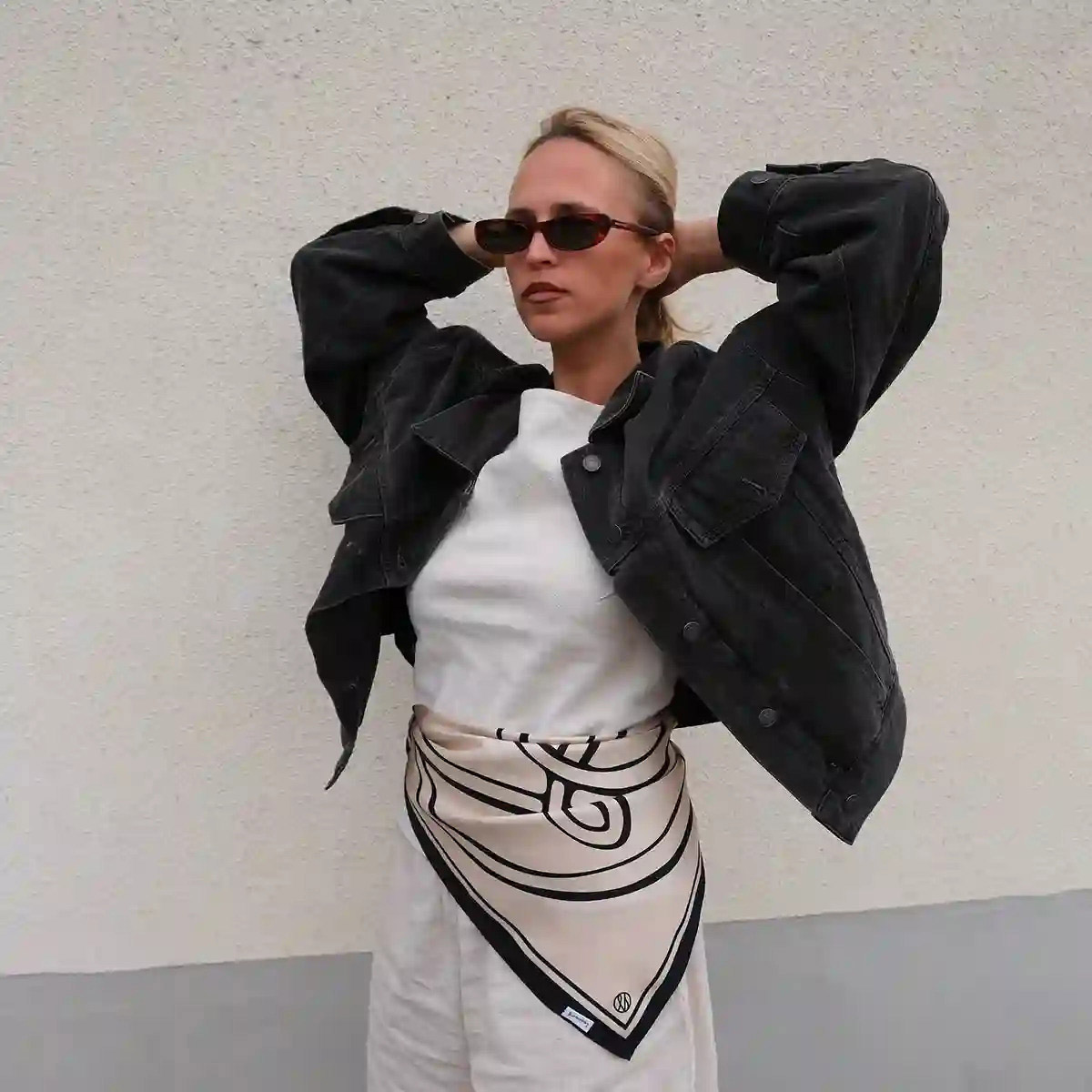 Silk Scarf Monogram Sand LESCARF - bild 4