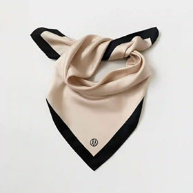 silk-scarf-no.7-sand-black-80cm-lescarf.jpg