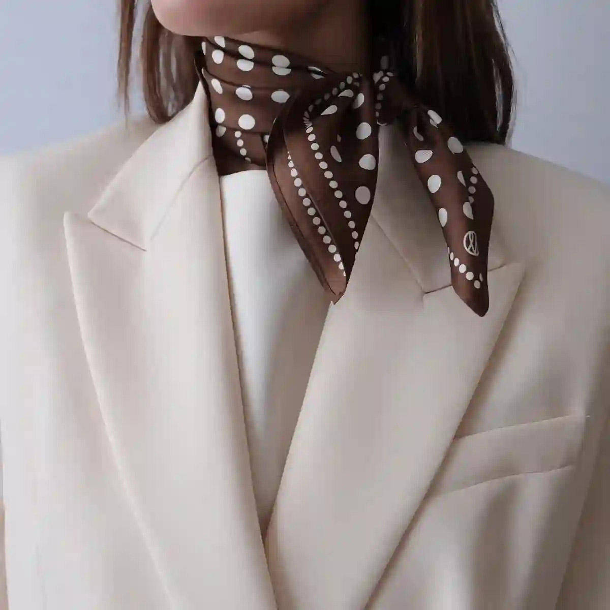 Silk Scarf Polkadot Milk chocolate LESCARF - bild 2