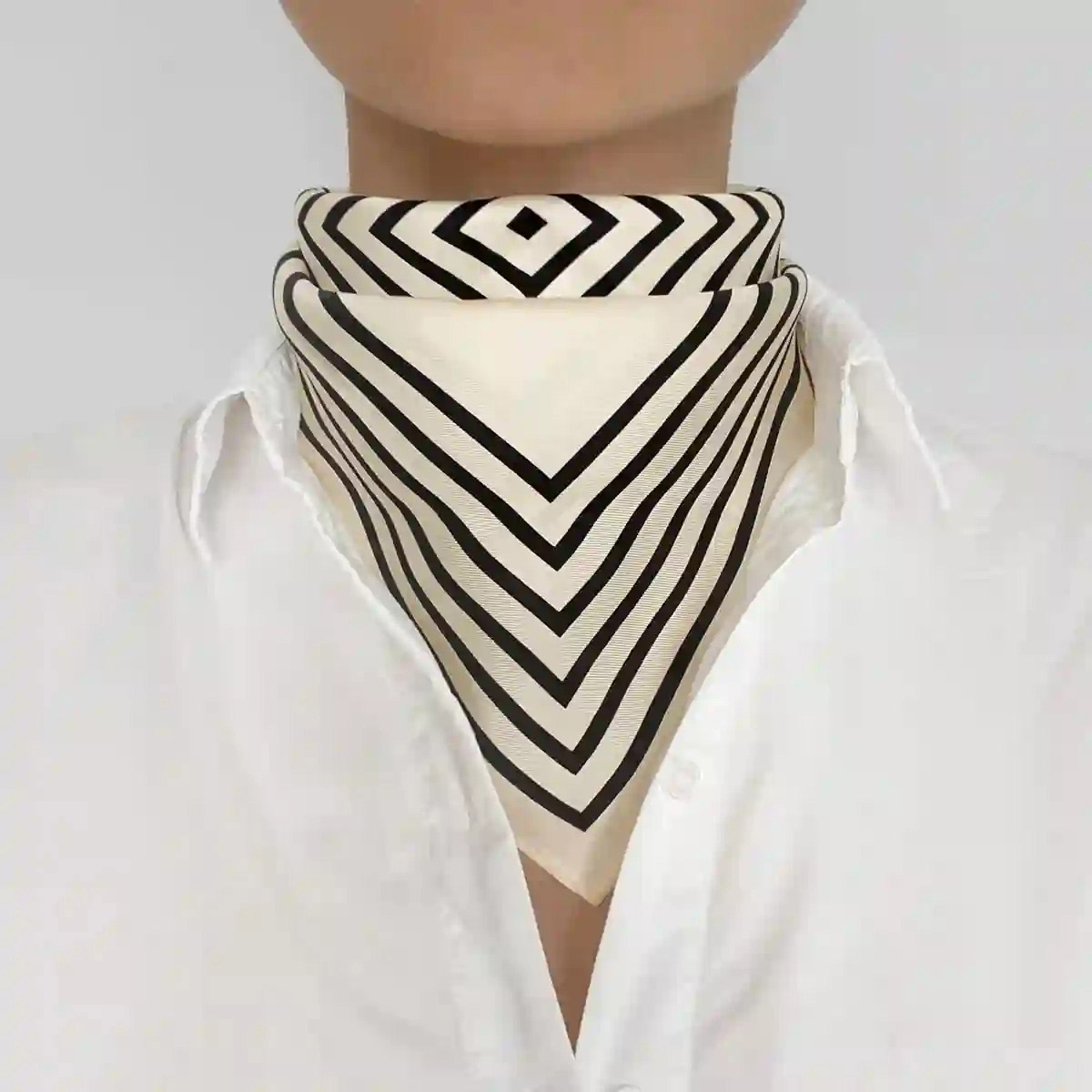 Silk Scarf Striped 50x50 Cream - bild 2