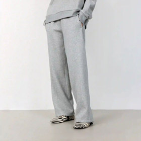 tracking-pants-nuka-15-greymelange-levete-room.jpg